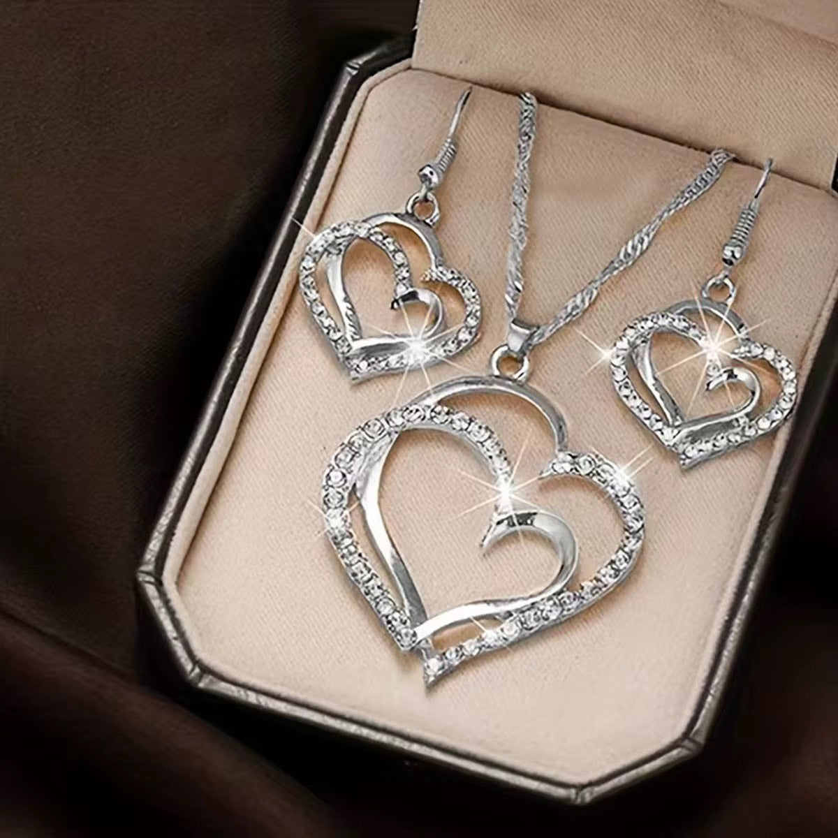 Love Pendants Jewelry Set